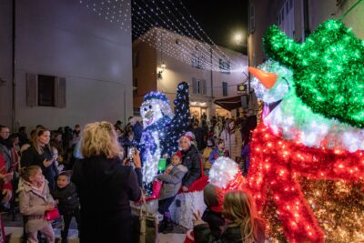 Agrandir l'image 9 sur 17, fenêtre modale