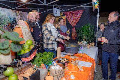 Agrandir l'image 1 sur 18, fenêtre modale