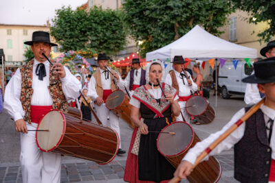 Agrandir l'image 10 sur 20, fenêtre modale