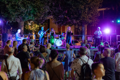 Agrandir l'image 19 sur 20, fenêtre modale