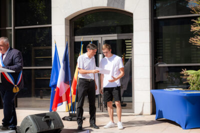 Agrandir l'image 12 sur 31, fenêtre modale