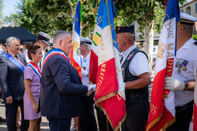 Agrandir l'image 2 sur 31, fenêtre modale