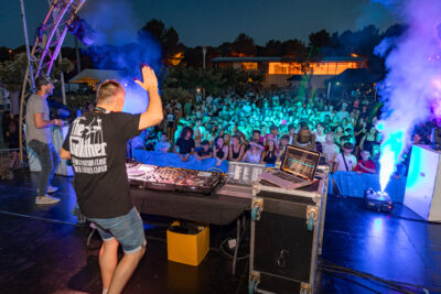 Agrandir l'image 6 sur 14, fenêtre modale