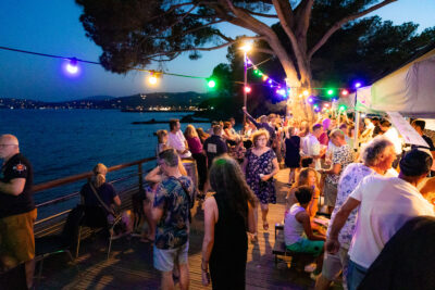 Agrandir l'image 14 sur 15, fenêtre modale