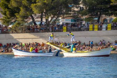 Agrandir l'image 2 sur 15, fenêtre modale