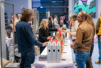 Agrandir l'image 2 sur 18, fenêtre modale