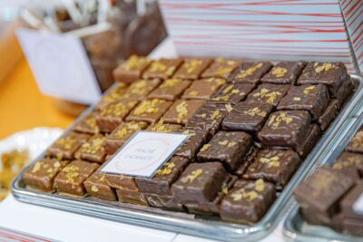 Agrandir l'image 2 sur 18, fenêtre modale