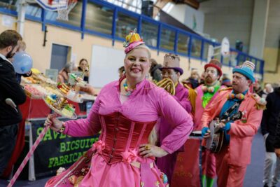 Agrandir l'image 3 sur 18, fenêtre modale