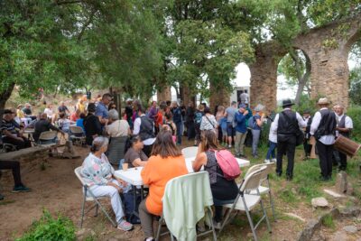 Agrandir l'image 2 sur 16, fenêtre modale