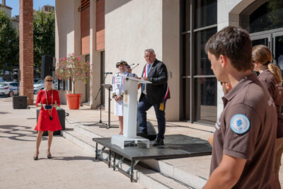 Agrandir l'image 10 sur 30, fenêtre modale