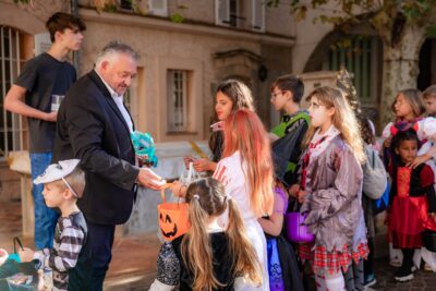 Agrandir l'image 9 sur 22, fenêtre modale