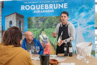 Agrandir l'image 1 sur 18, fenêtre modale