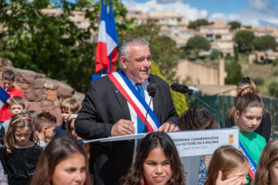 Agrandir l'image 2 sur 24, fenêtre modale