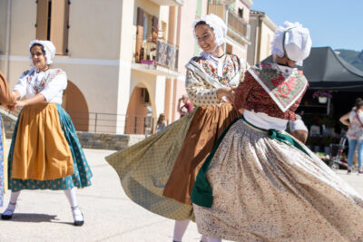 Agrandir l'image 2 sur 28, fenêtre modale