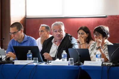 Agrandir l'image 2 sur 2, fenêtre modale