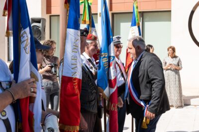 Agrandir l'image 12 sur 39, fenêtre modale