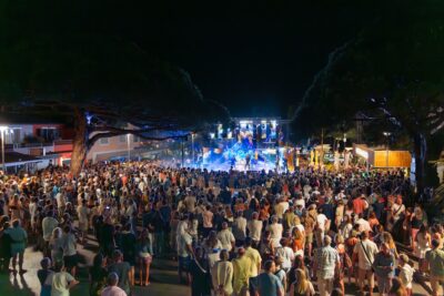 Agrandir l'image 3 sur 39, fenêtre modale