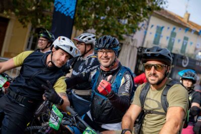 Agrandir l'image 3 sur 9, fenêtre modale