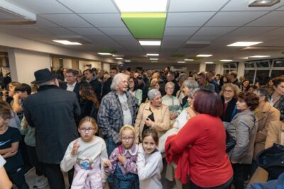 Agrandir l'image 8 sur 12, fenêtre modale