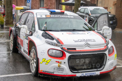 Agrandir l'image 16 sur 16, fenêtre modale